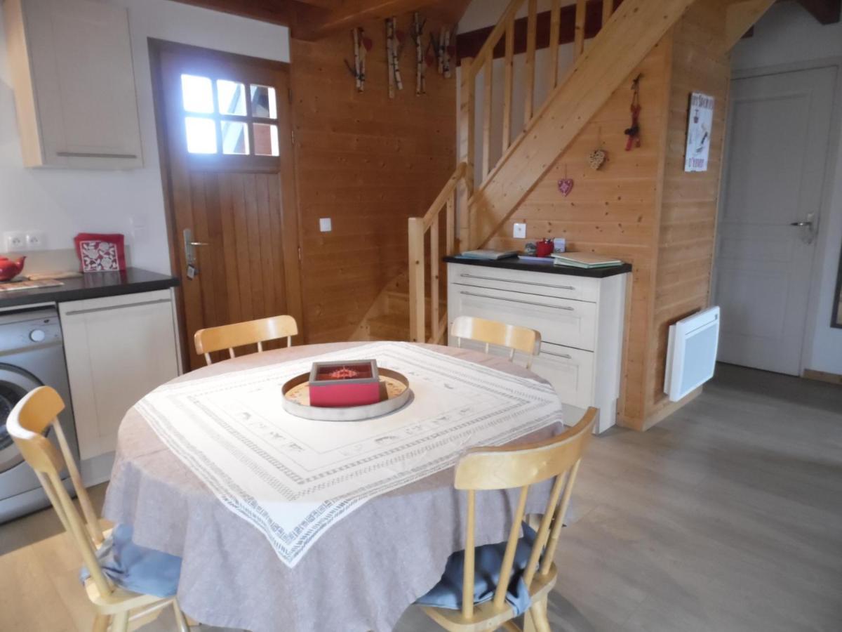 Chalet Des Clarines Saint-Genès-Champespe المظهر الخارجي الصورة