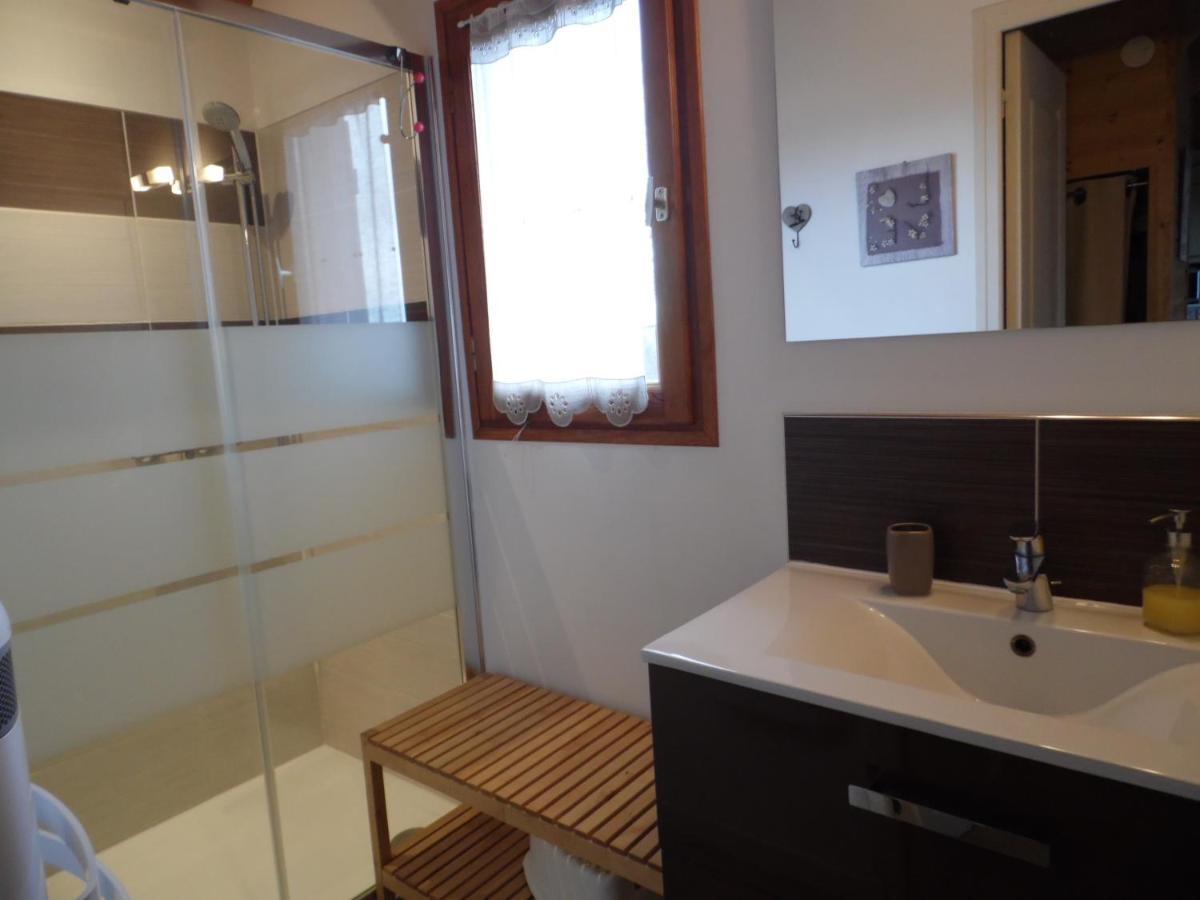 Chalet Des Clarines Saint-Genès-Champespe المظهر الخارجي الصورة